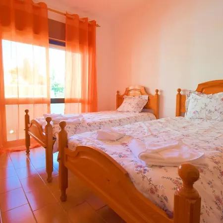 5 Min From The Beach